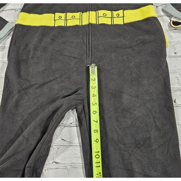 Batman TM & DC Comics Bioworld Jumpsuit Embroidered Cape MENS SIZE MEDIUM - Picture 6 of 14